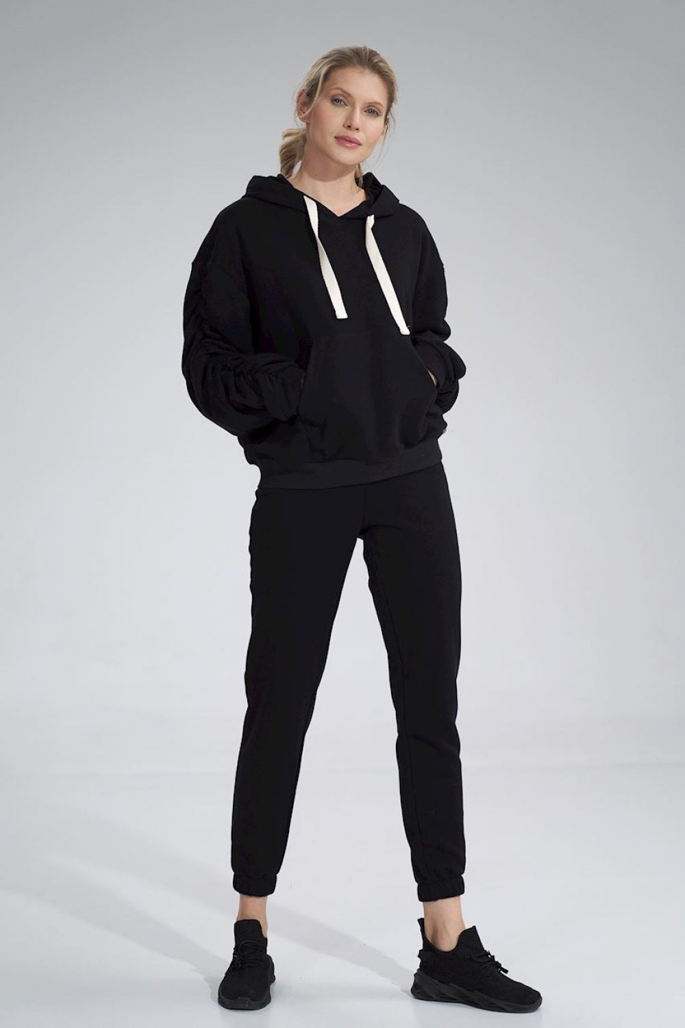 Black Sweatshirt