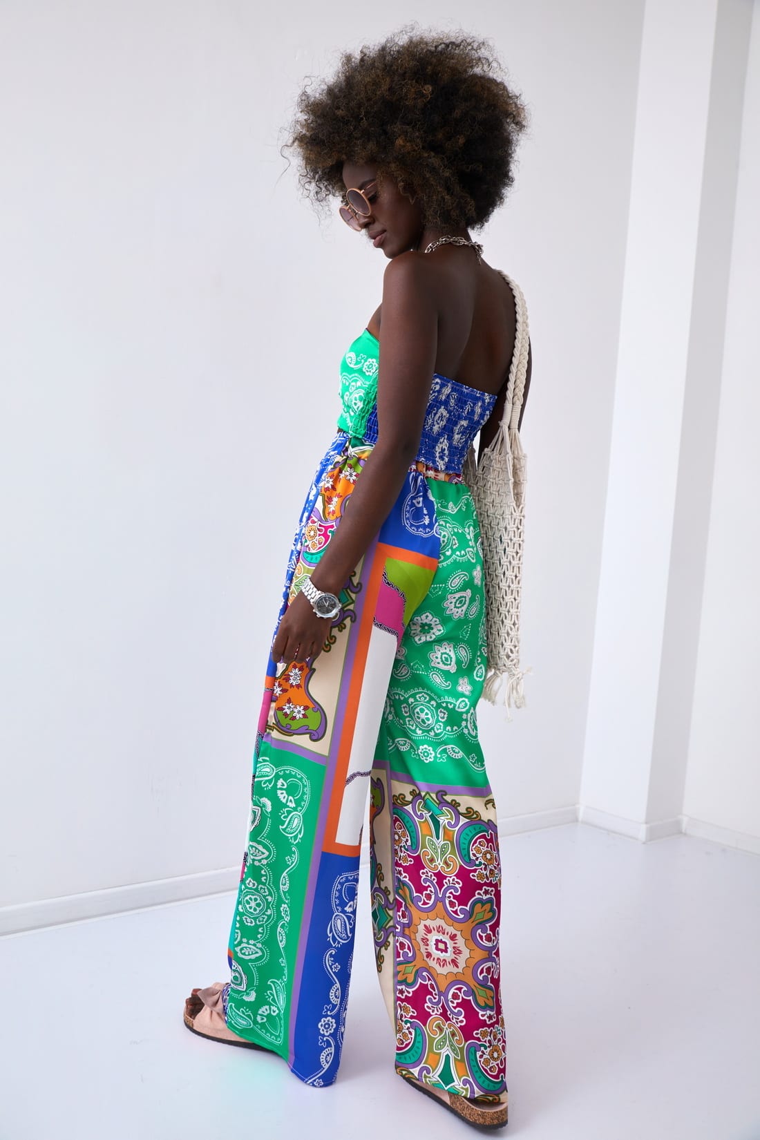 satin set of pants and short multicolored top 150