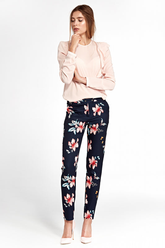 z lekko zwężanymi nogawkami SD Navy Flowers Trousers