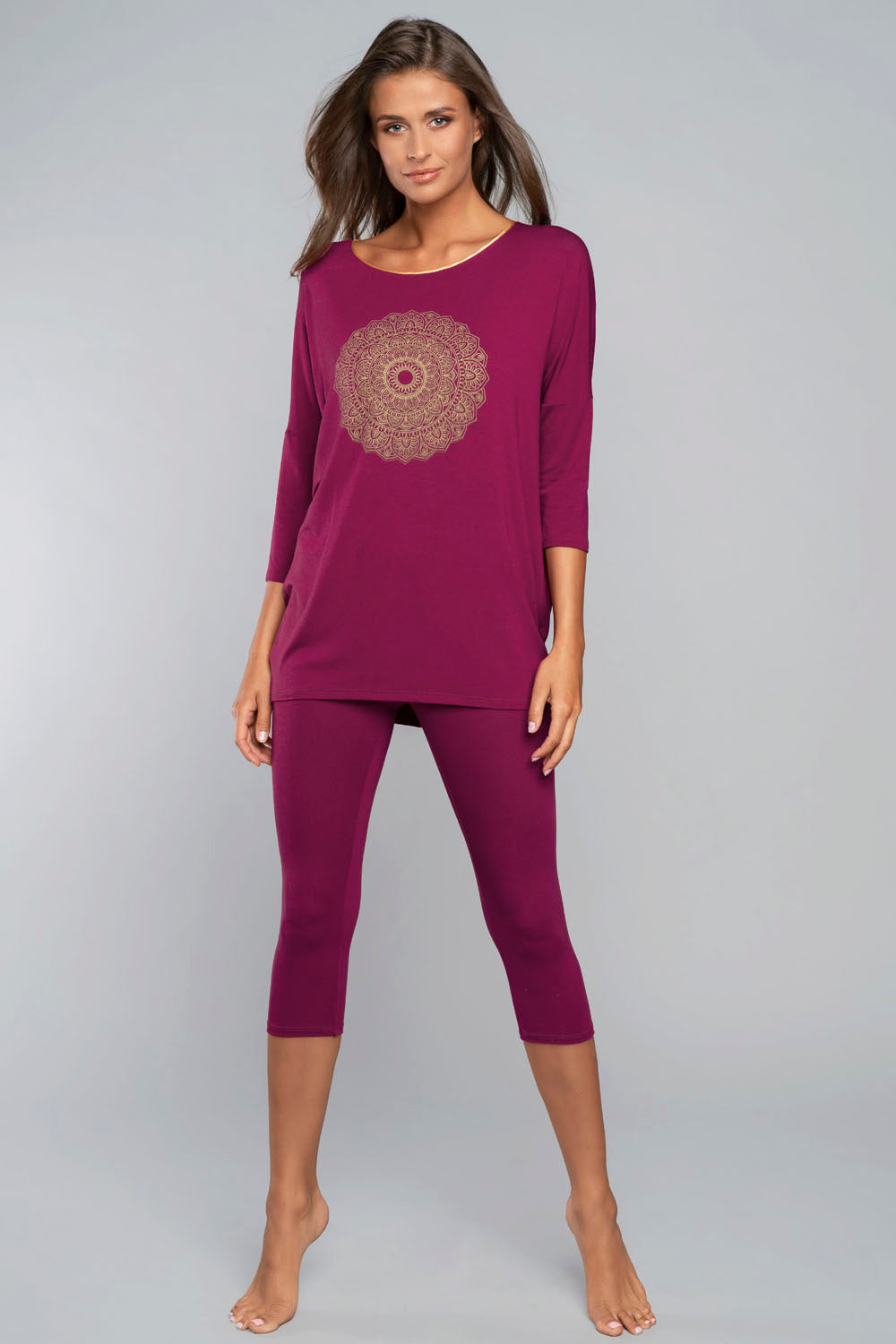 r  sp  Wino Pyjama