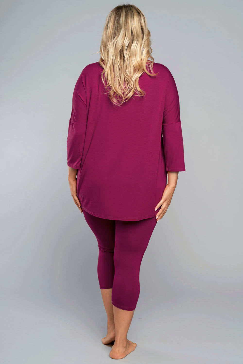 r  sp  Wino Pyjama