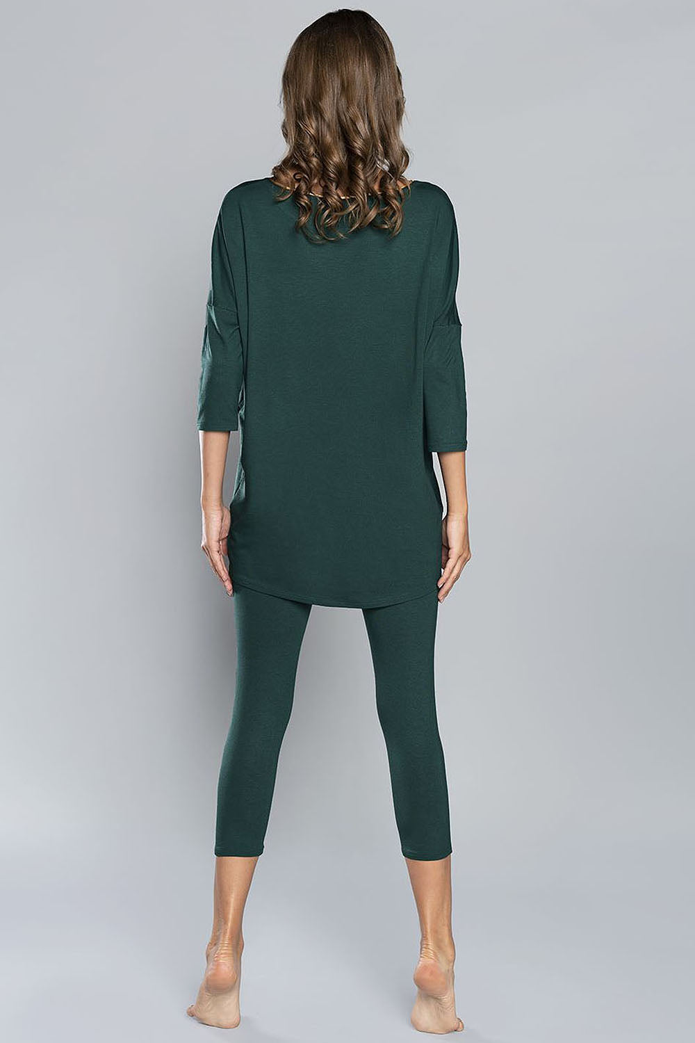 r  sp  Green Pyjama