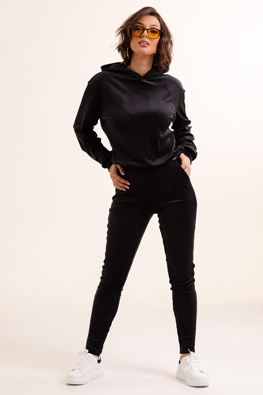 D Black Set