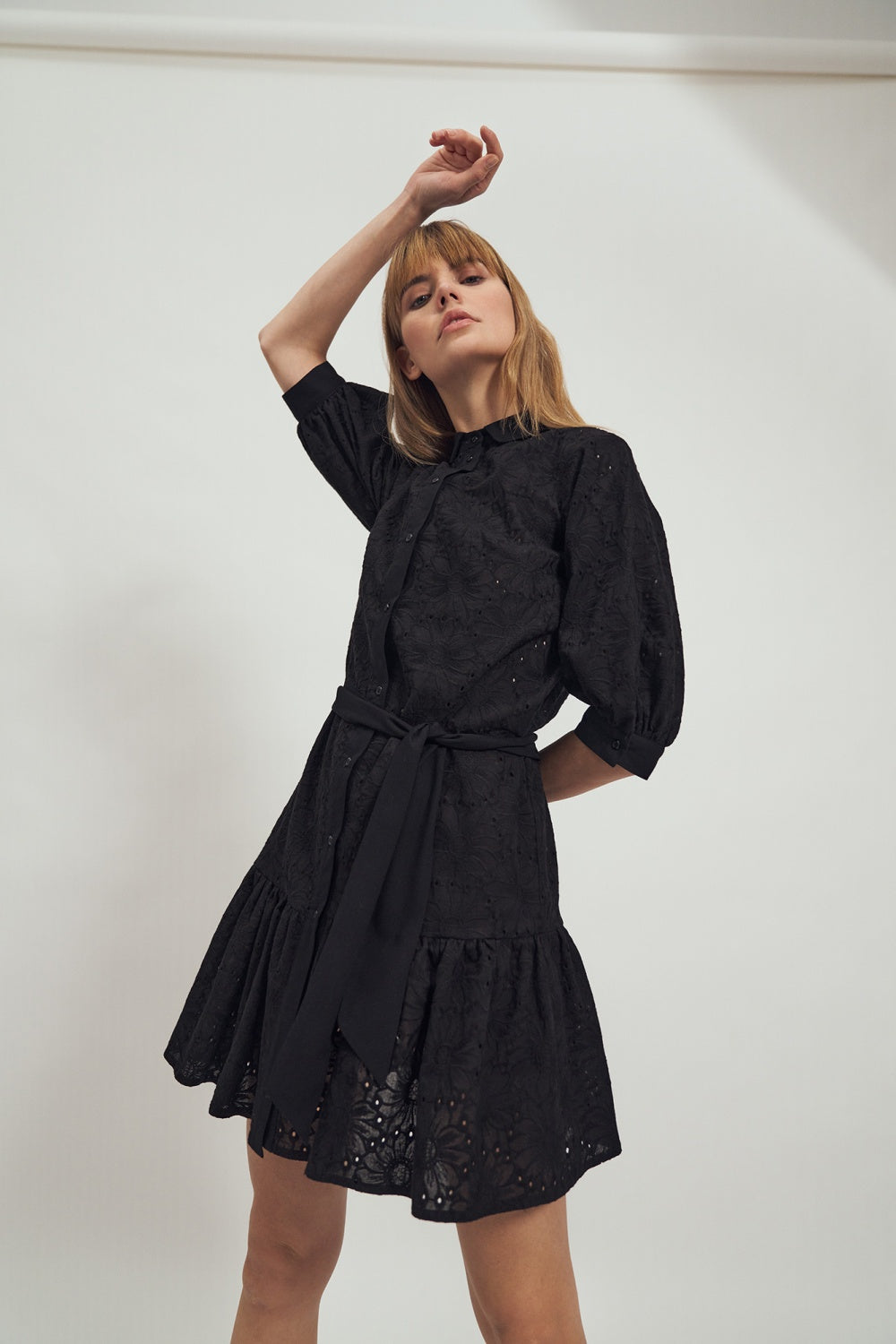 sukienka z falbaną S Black Daydress