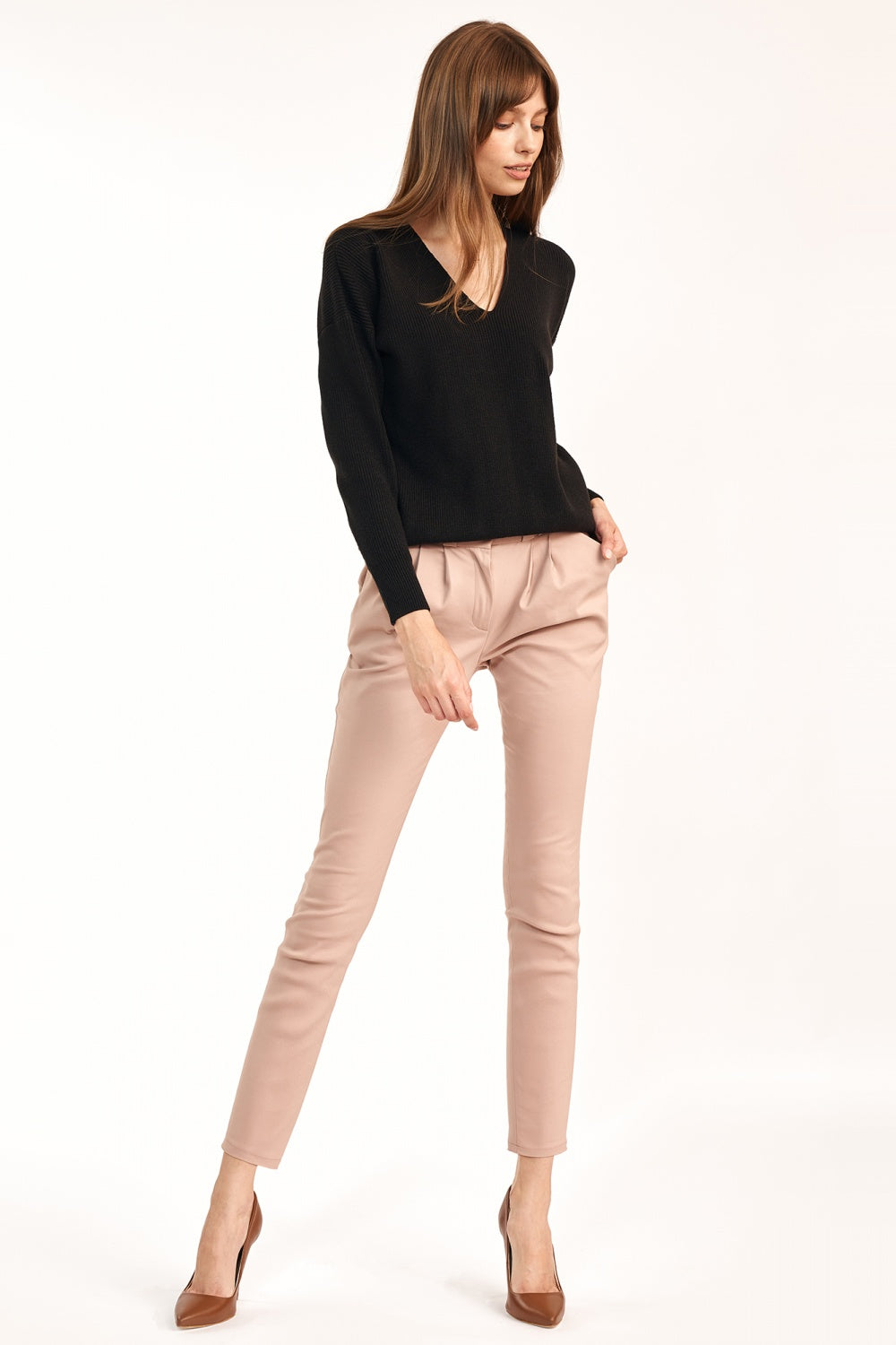 ze zwężanymi nogawkami SD Beige Women trousers