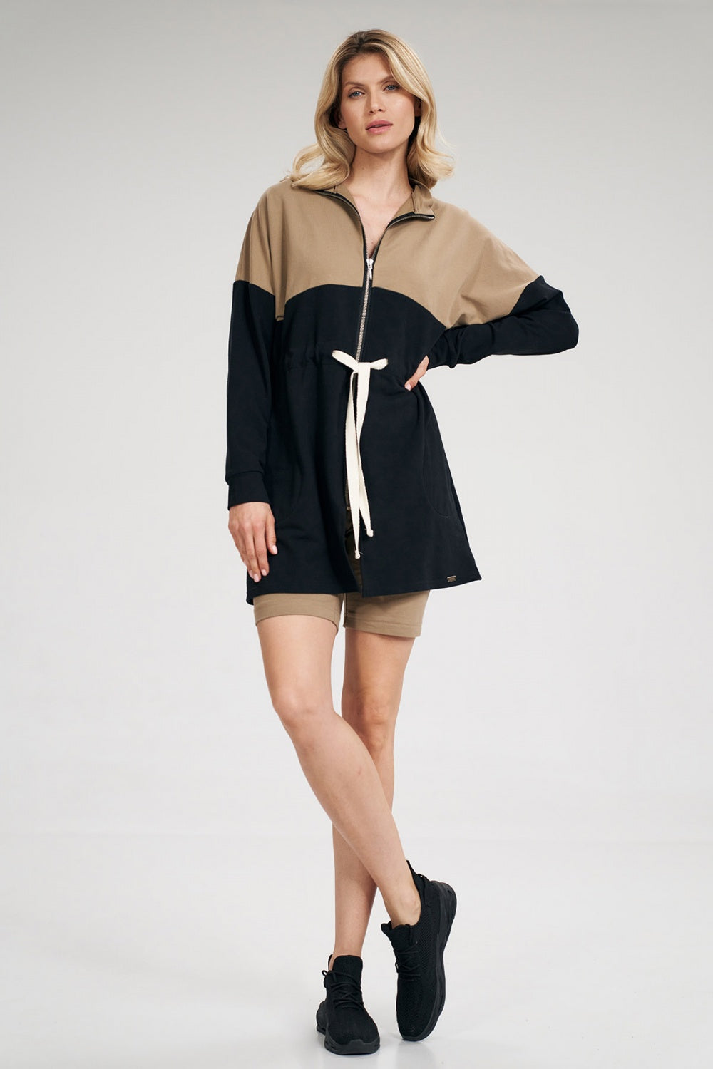 Black Beige Sweatshirt